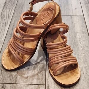 Latigo "Vacation" Sandals Strappy Block Heel Leather Nude Tan Boho Summer 7M
